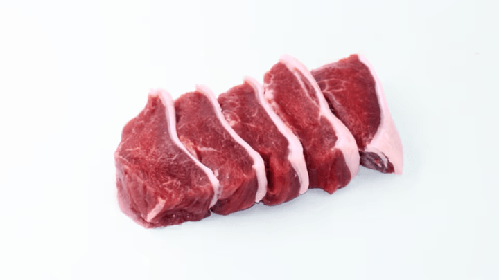 Jehněčí hřbet porcovaný bez kosti – halal maso, Anatolia Meat Market Praha